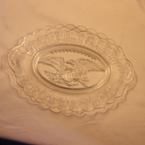 Vintage Avon Bicentennial 1776-1976 Glass Eagle Di - Picture 5 of 7